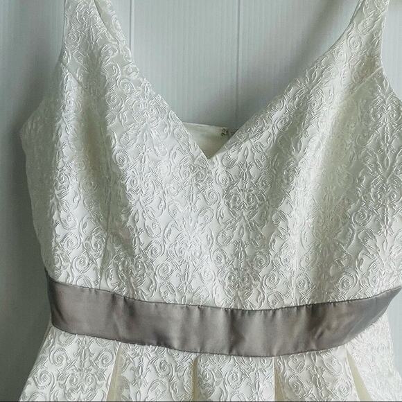 ModCloth Liza Luxe white fit and flare dress - Picture 3 of 10